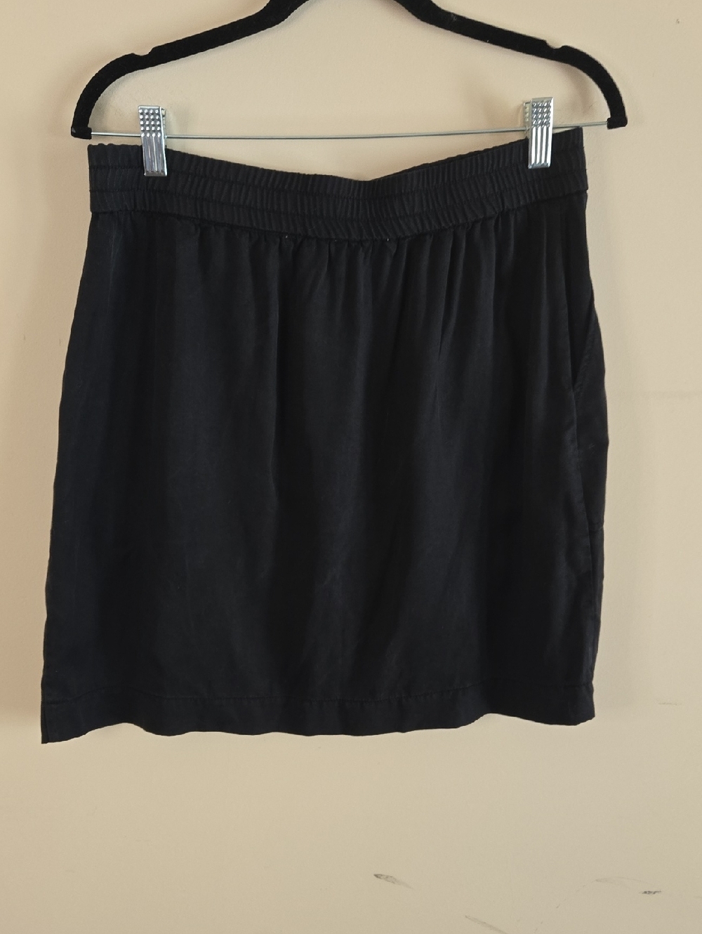 LOFT Black Linen Blend Mini Skirt Minimalist Coastal Casual Elastic Waist - Picture 4 of 7